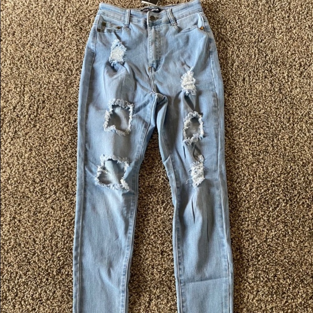 Fashionnova jeans
